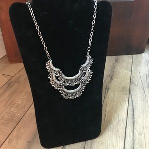 Sale🔥 Silver Premier Designs Necklace